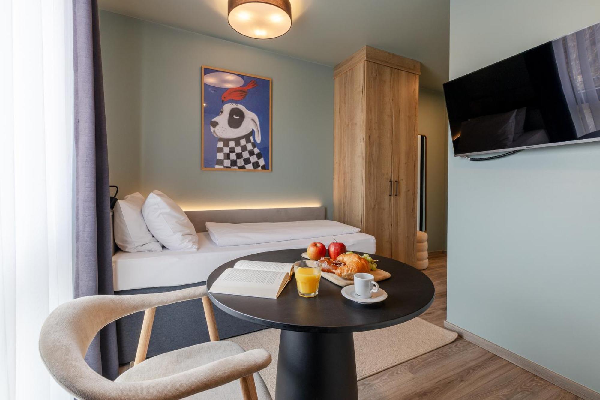 Kalm - East Aparthotel München