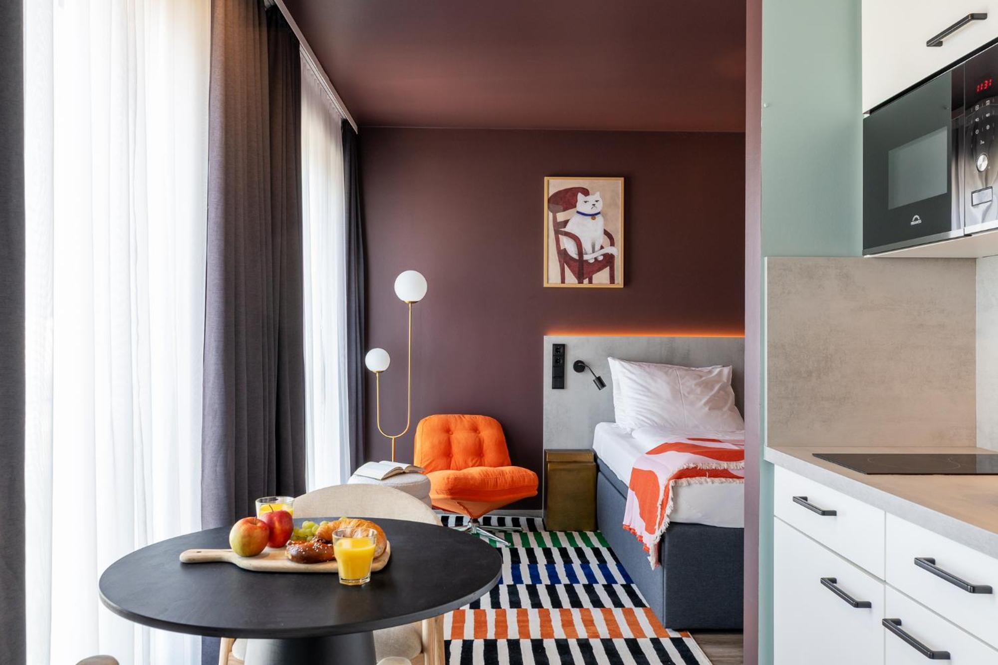 Smartliving Aparthotel 4*